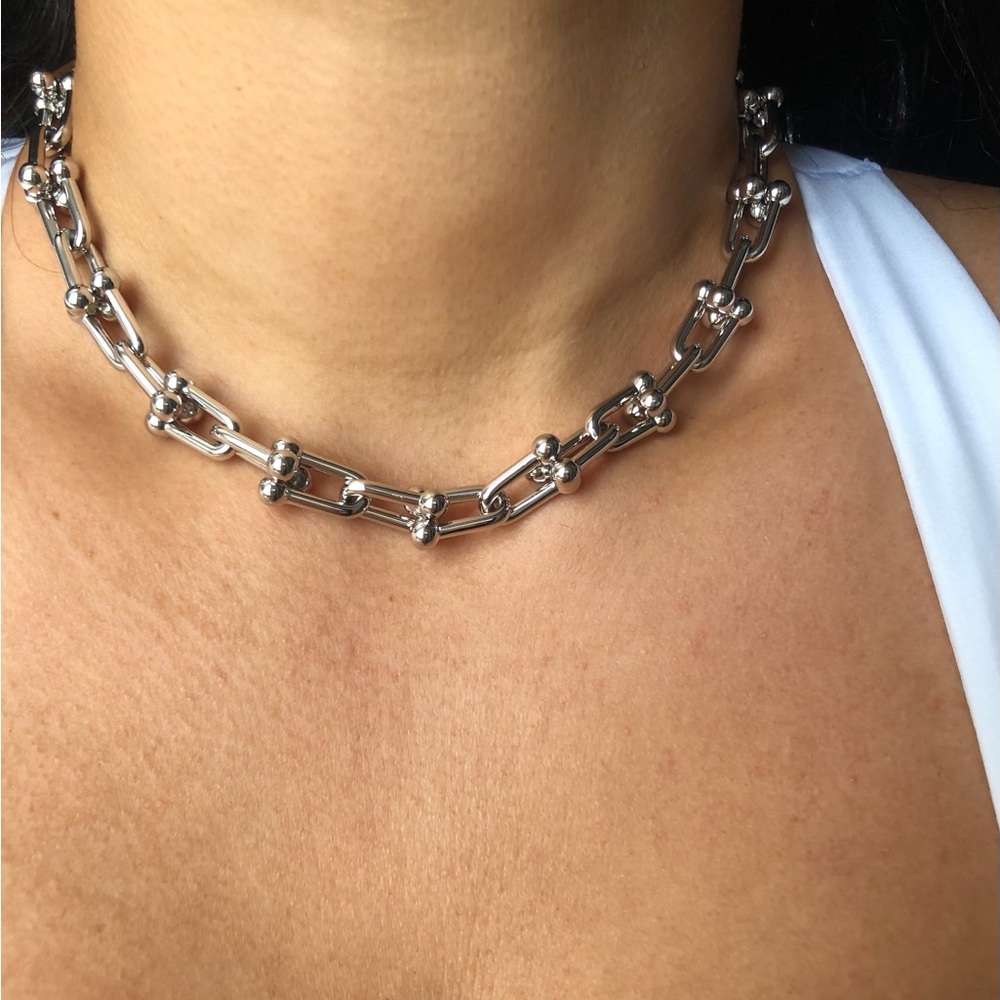 Hardware Bold Large Links U shaped Necklace